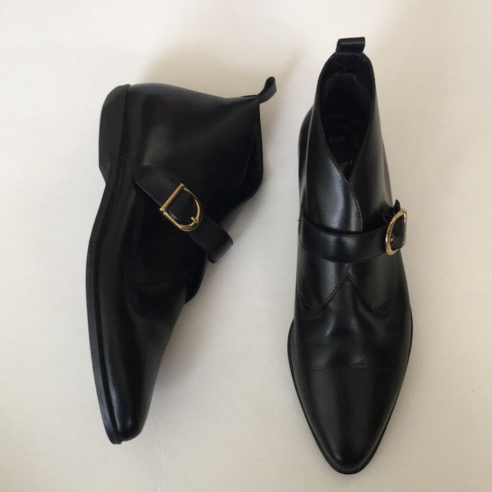 Genuine Leather loafers >> NWOT!!